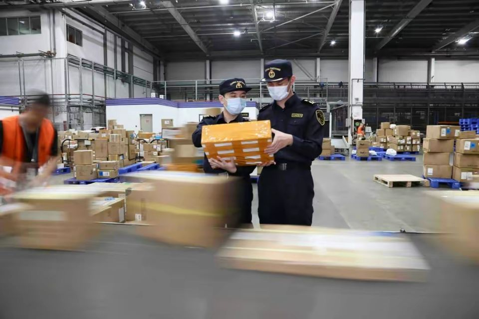 如何选择适合自己的国际快递公司？这几点你必须知道！